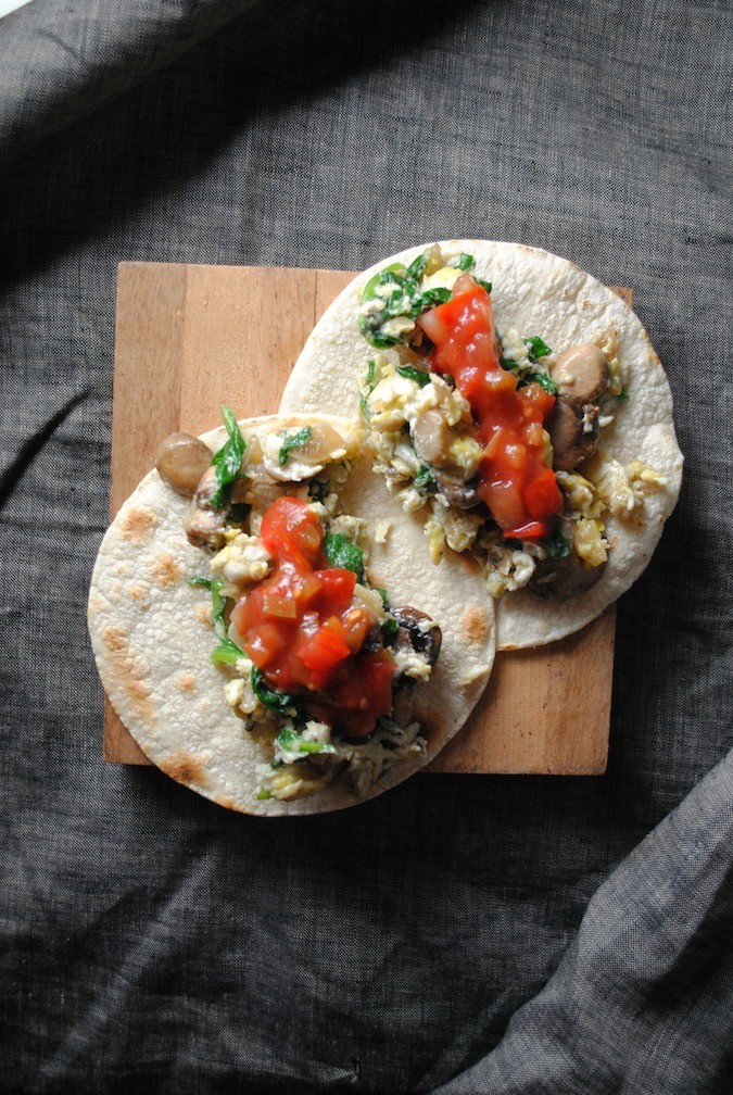 Mushroom- Spinach Breakfast Tacos with Salsa Fresca - Chez Us