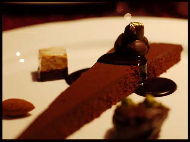 bittersweet-chocolate-cake-with-perugian-chocolates