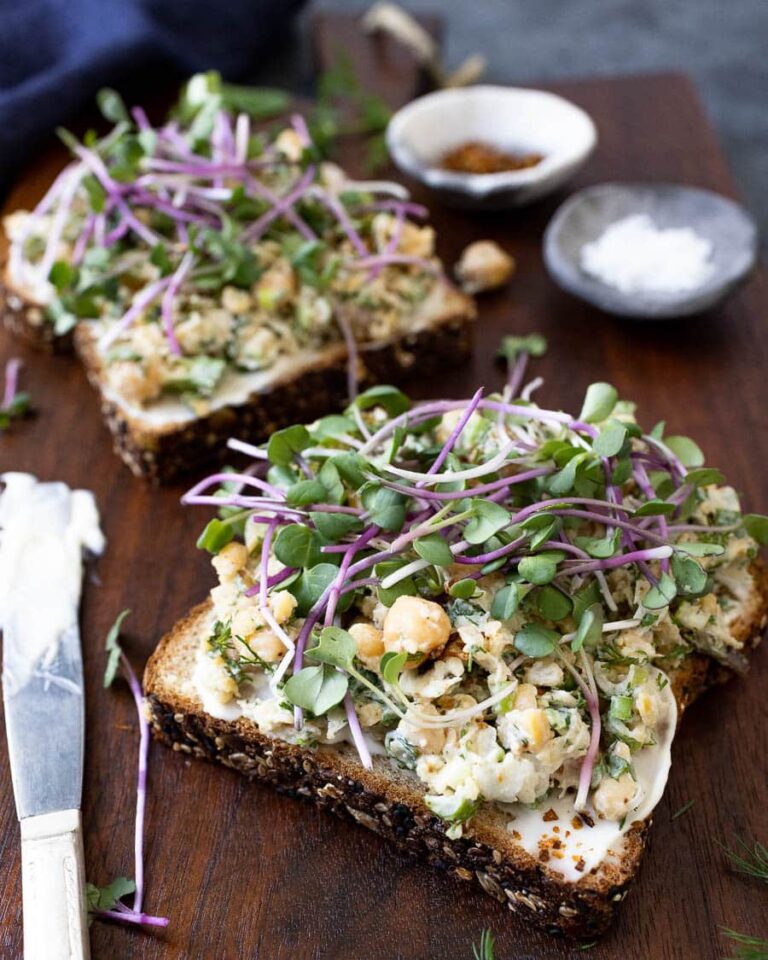 Smashed Chickpea Salad Sandwich